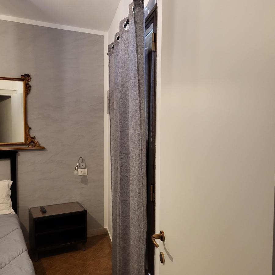 "Da Nina" Hotel Lascari Eksteriør billede