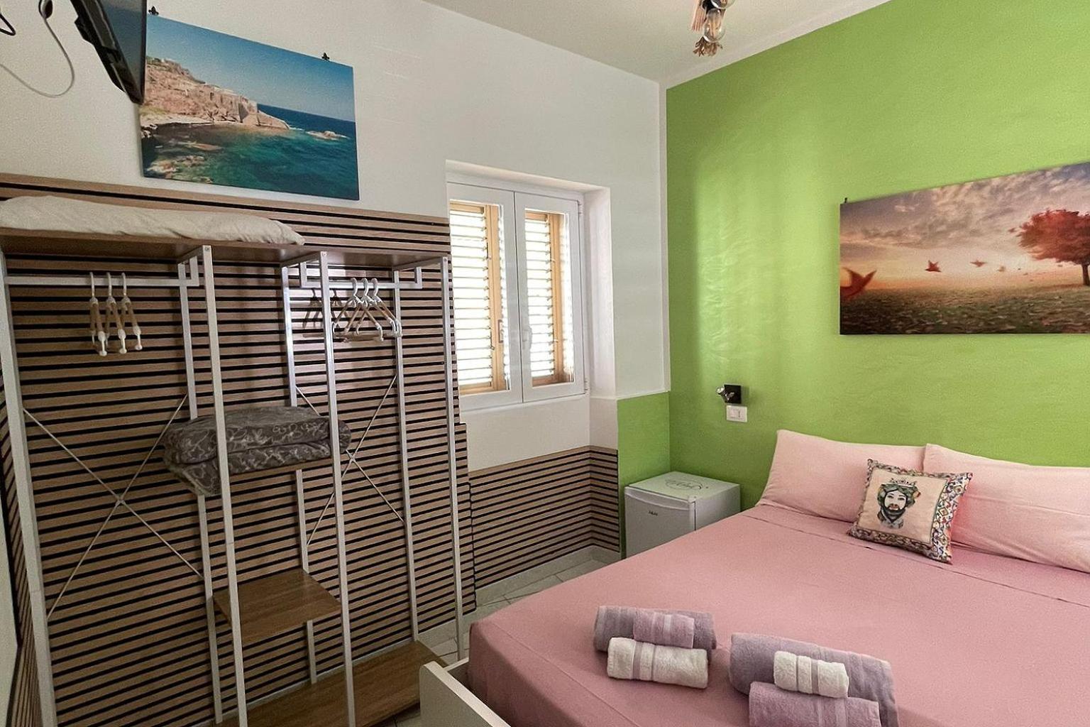 "Da Nina" Hotel Lascari Eksteriør billede